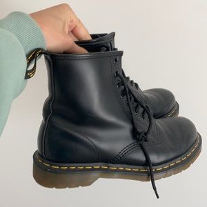 DR MARTINS size 8